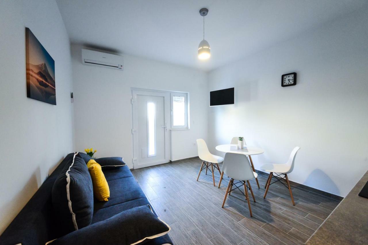 Apartmani Ab ザダル エクステリア 写真