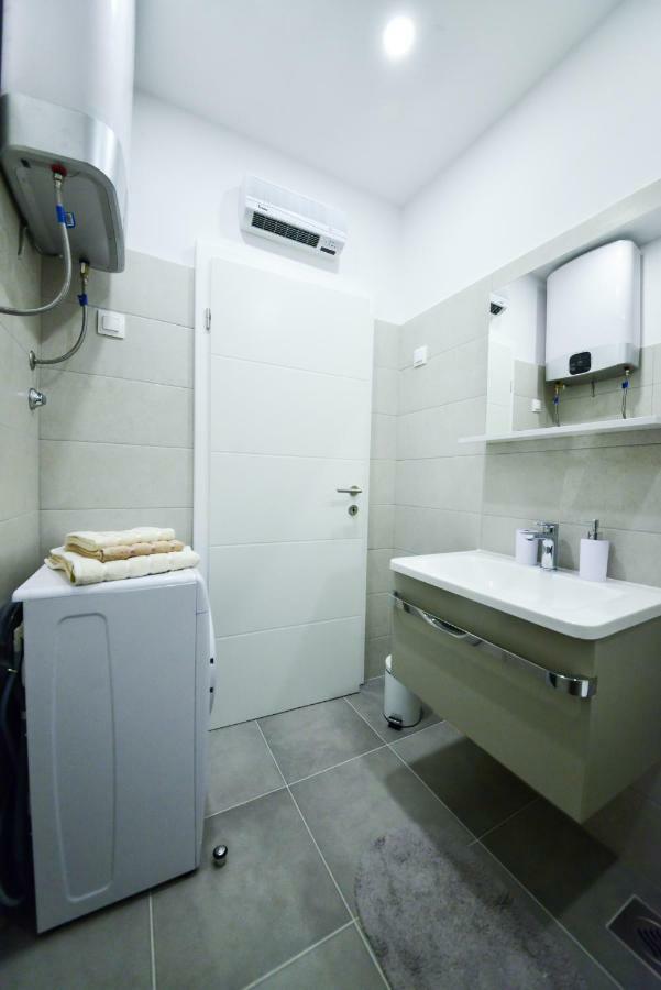 Apartmani Ab ザダル エクステリア 写真