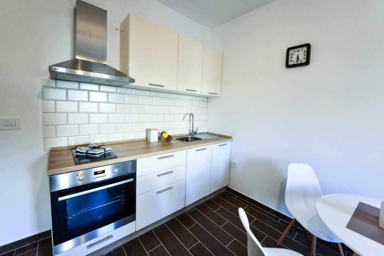 Apartmani Ab ザダル エクステリア 写真